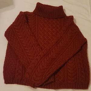 - Callan country collection turtleneck sweater size small.